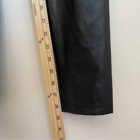 Aritzia Ten by Babaton Showcase Pants faux leather leggings skinny black small - Picture 14 of 16